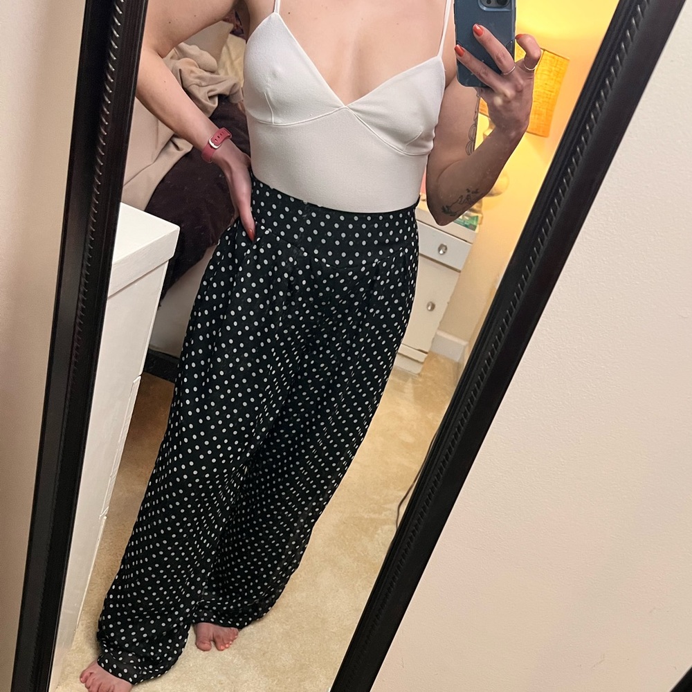 V-neck Cami Bodysuit - Picture 13 of 13